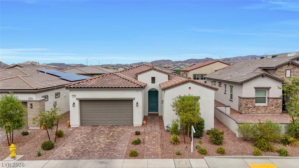 812 Klamath Springs, Henderson, NV 89011