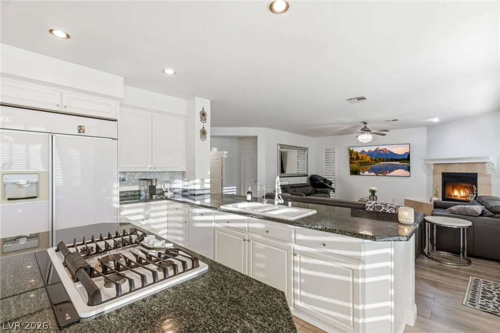 2496 Ram Crossing, Henderson, NV 89074
