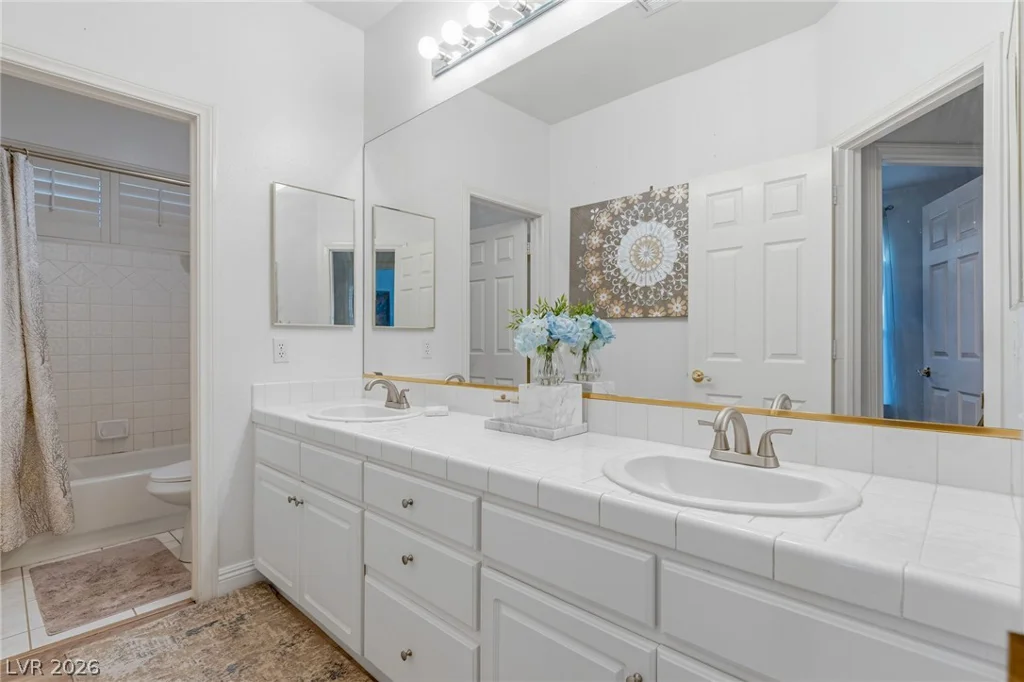 2496 Ram Crossing, Henderson, NV 89074