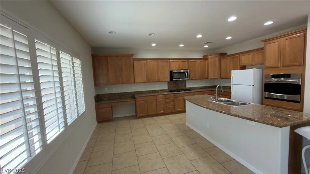 7672 DIABLO, Las Vegas, NV 89113