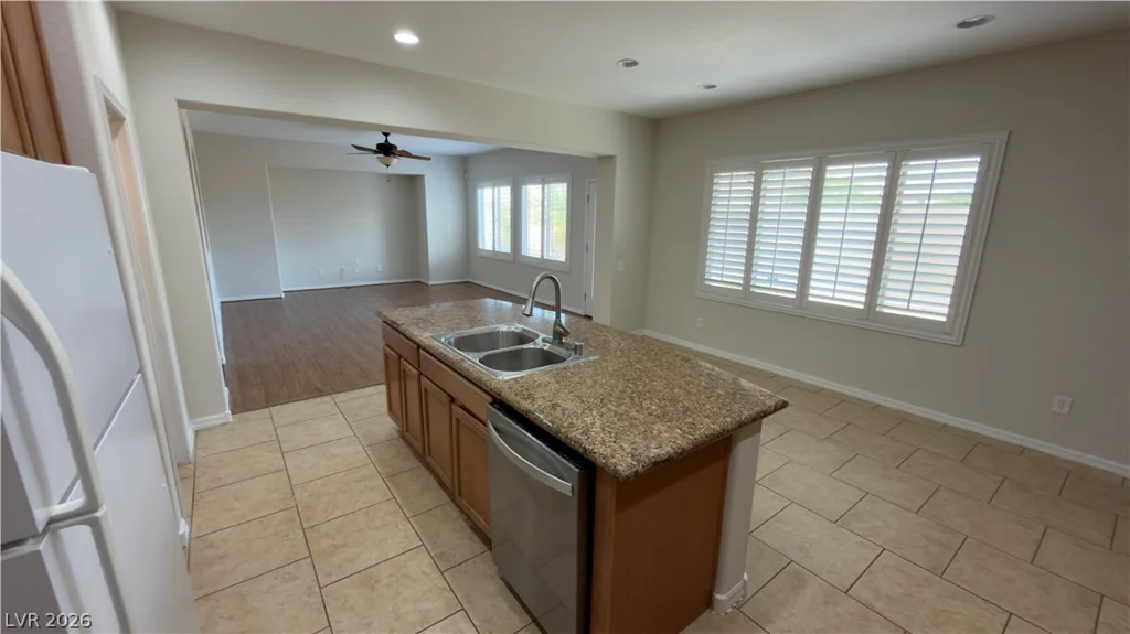 7672 DIABLO, Las Vegas, NV 89113