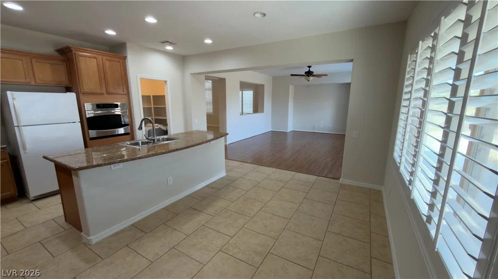 7672 DIABLO, Las Vegas, NV 89113