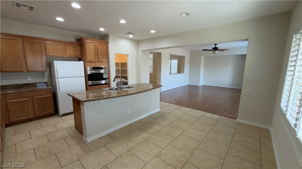 7672 DIABLO, Las Vegas, NV 89113