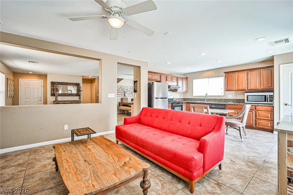 9965 Lorian, Las Vegas, NV 89183