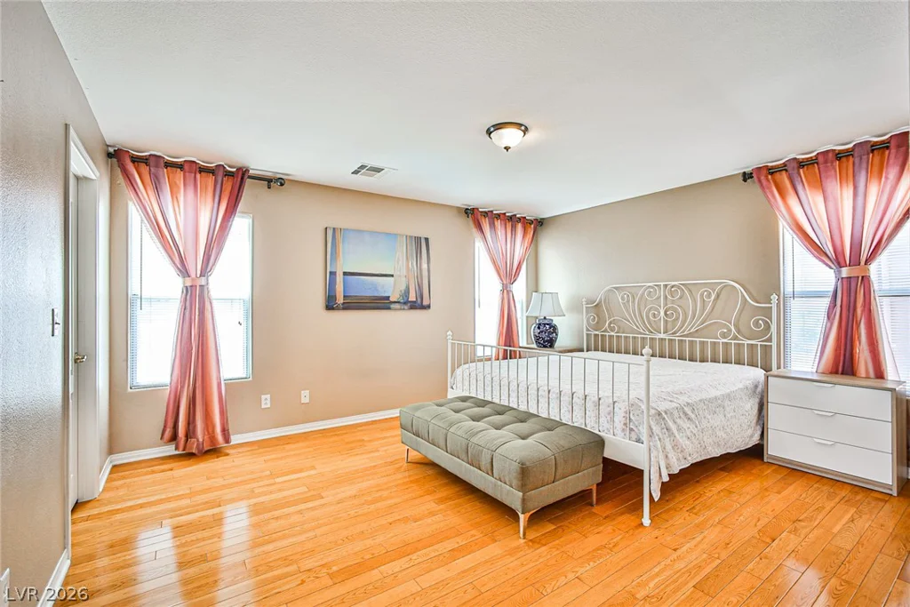 9965 Lorian, Las Vegas, NV 89183