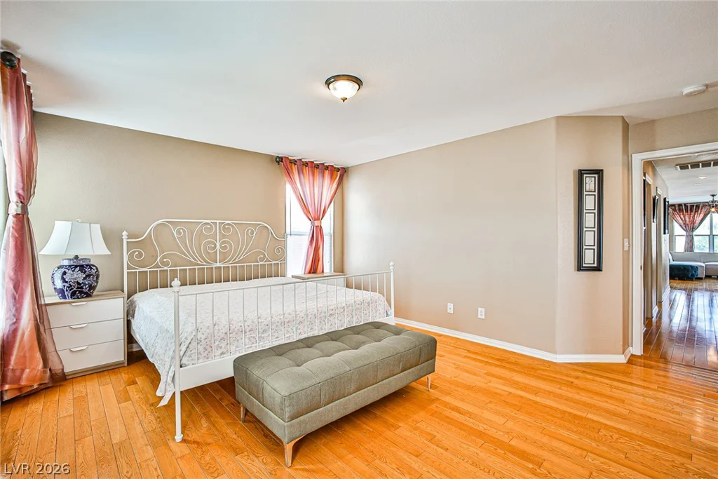 9965 Lorian, Las Vegas, NV 89183