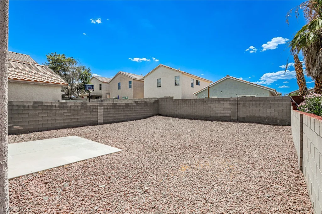 9965 Lorian, Las Vegas, NV 89183