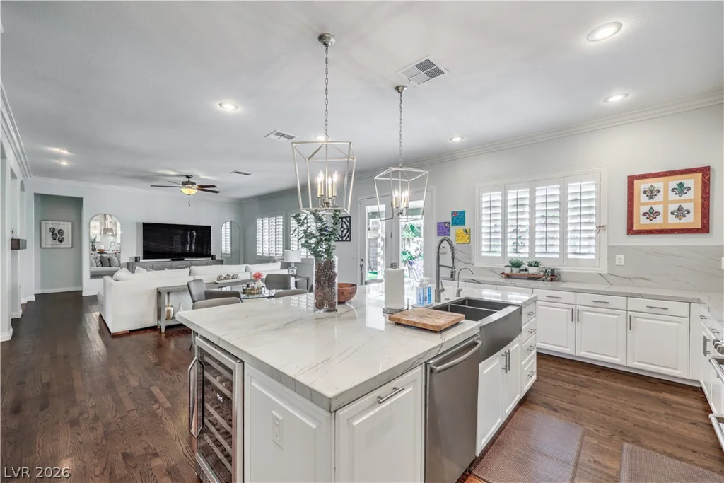 7166 Frontier Hills, Las Vegas, NV 89113