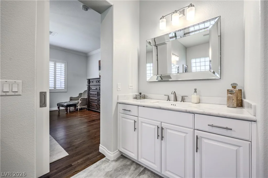 7166 Frontier Hills, Las Vegas, NV 89113
