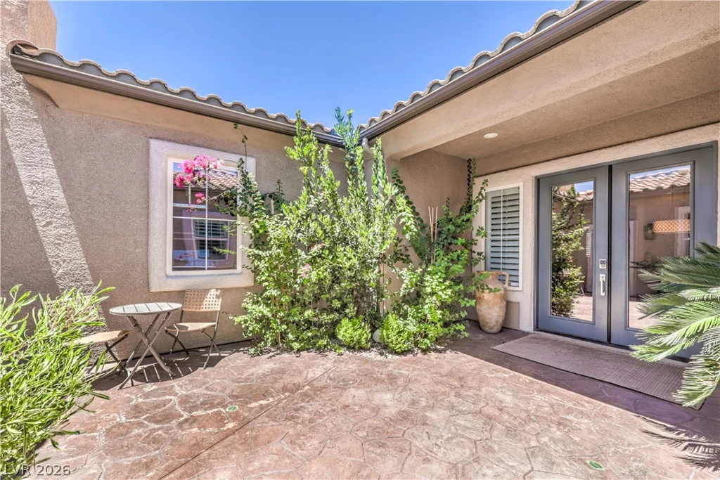 7166 Frontier Hills, Las Vegas, NV 89113