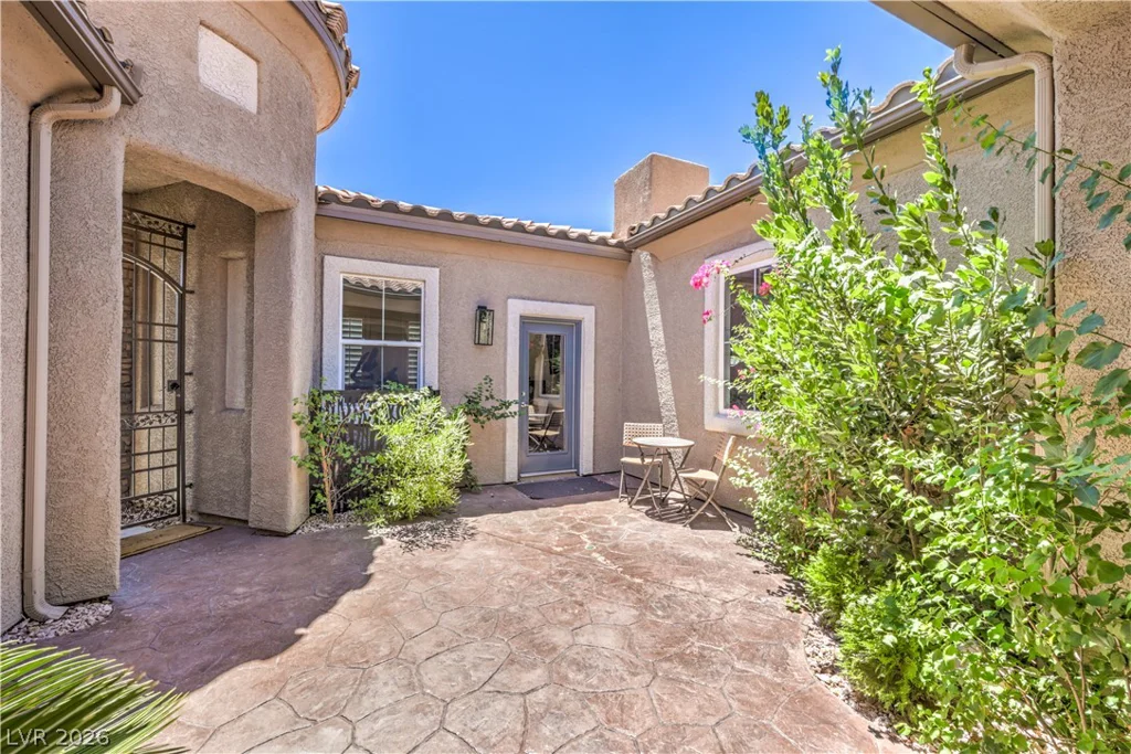 7166 Frontier Hills, Las Vegas, NV 89113