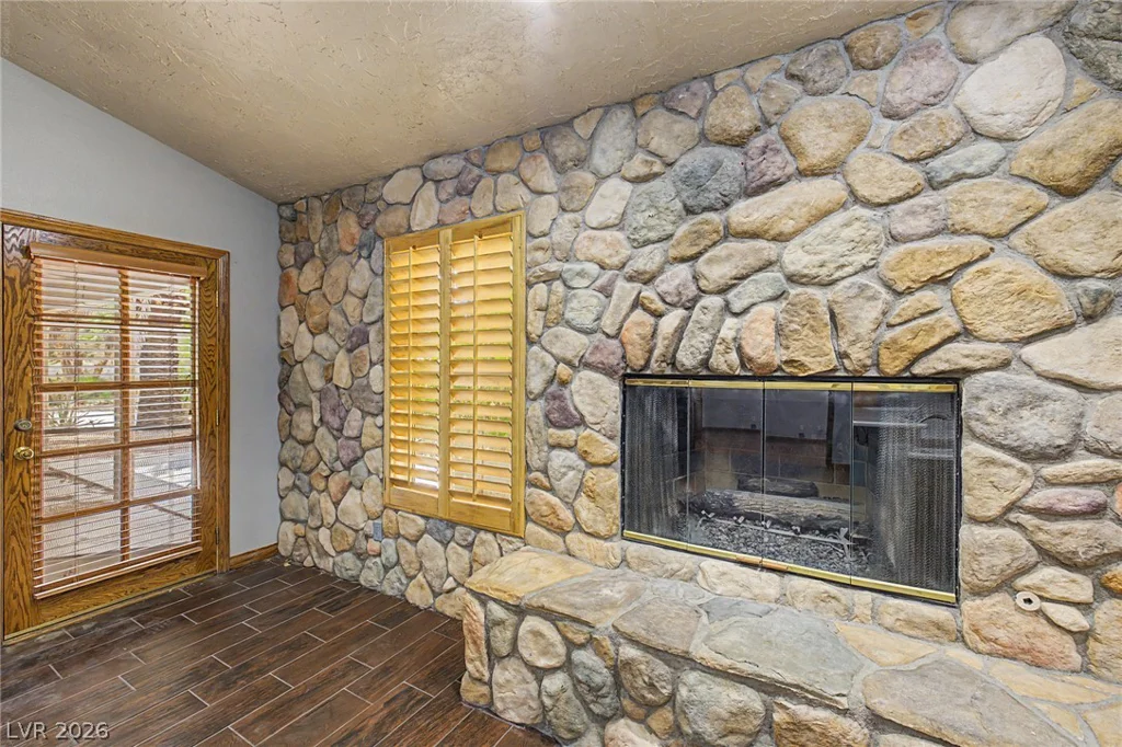 5935 Campbell, Las Vegas, NV 89149
