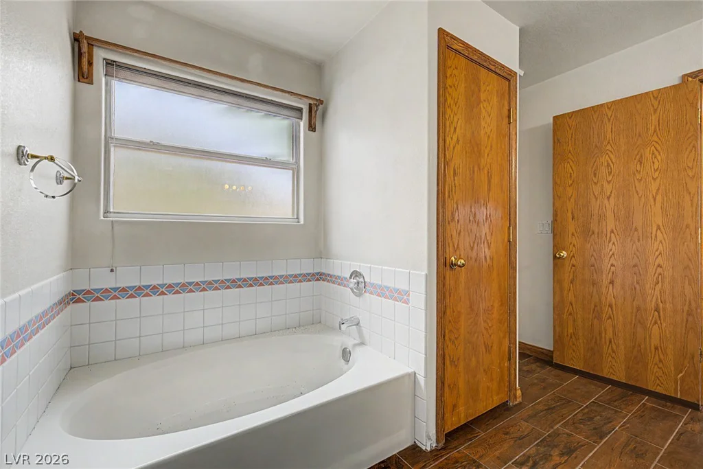 5935 Campbell, Las Vegas, NV 89149