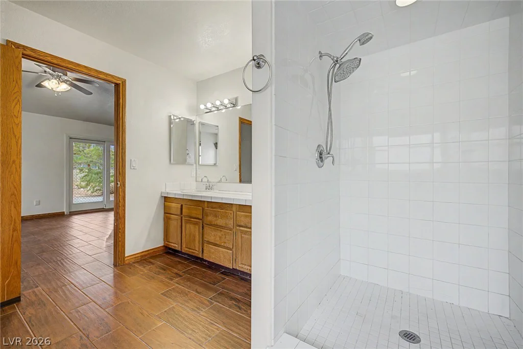5935 Campbell, Las Vegas, NV 89149