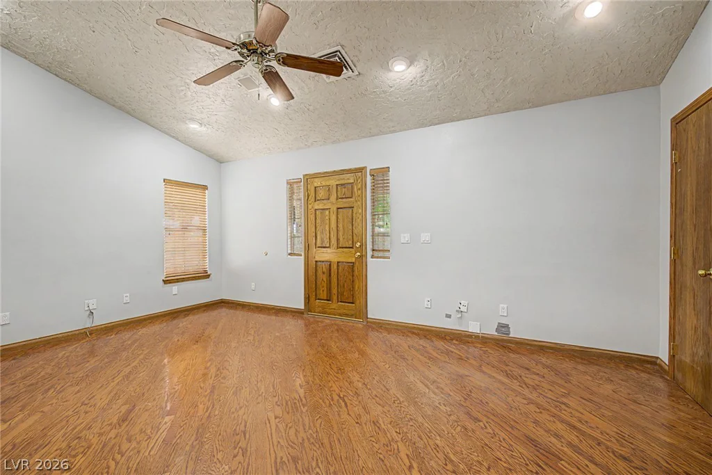 5935 Campbell, Las Vegas, NV 89149