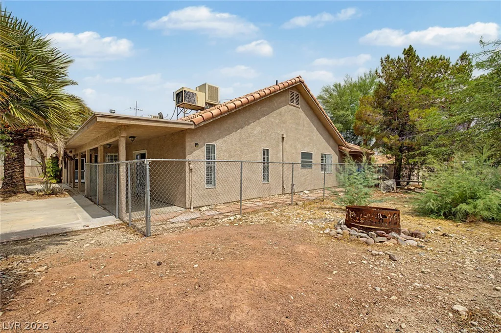 5935 Campbell, Las Vegas, NV 89149