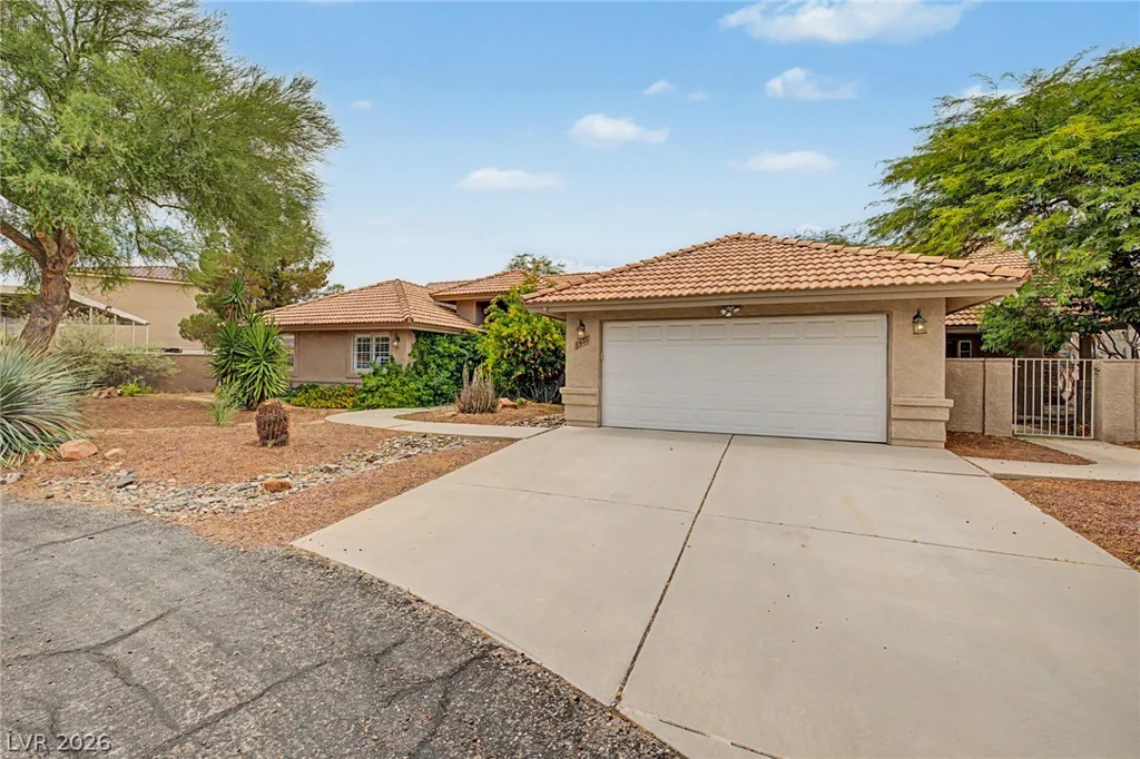 5935 Campbell, Las Vegas, NV 89149