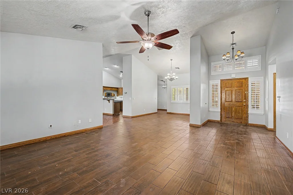 5935 Campbell, Las Vegas, NV 89149