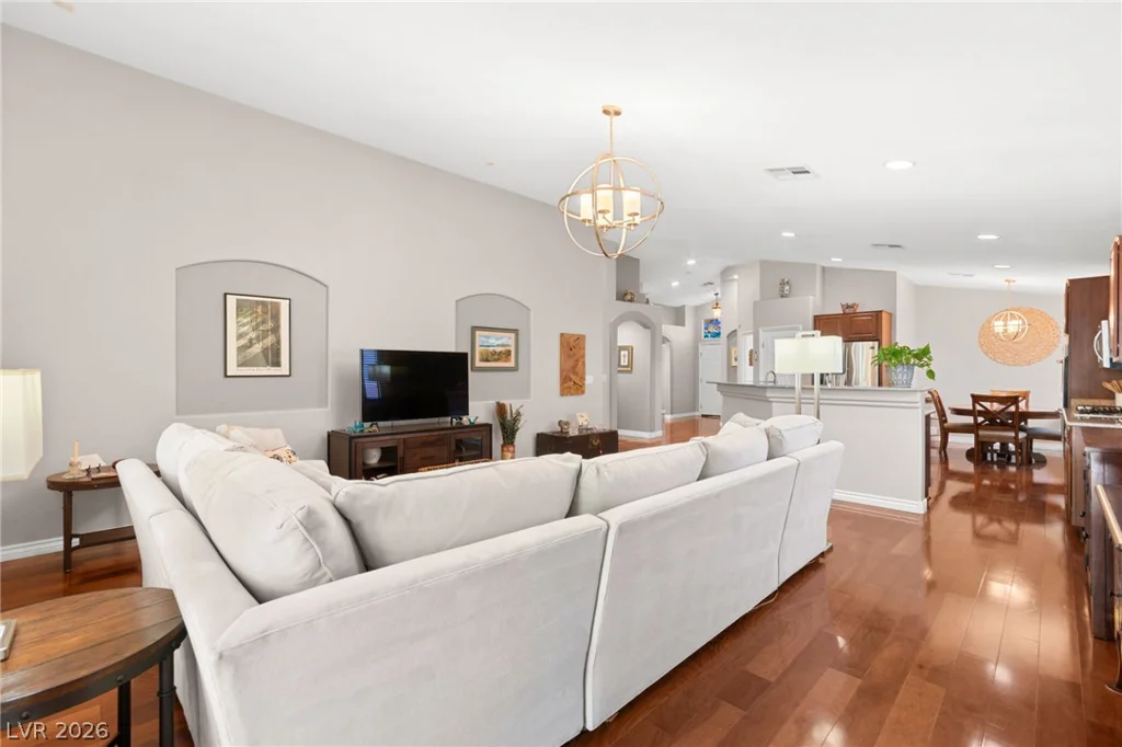 8156 Waltons Mill, Las Vegas, NV 89131