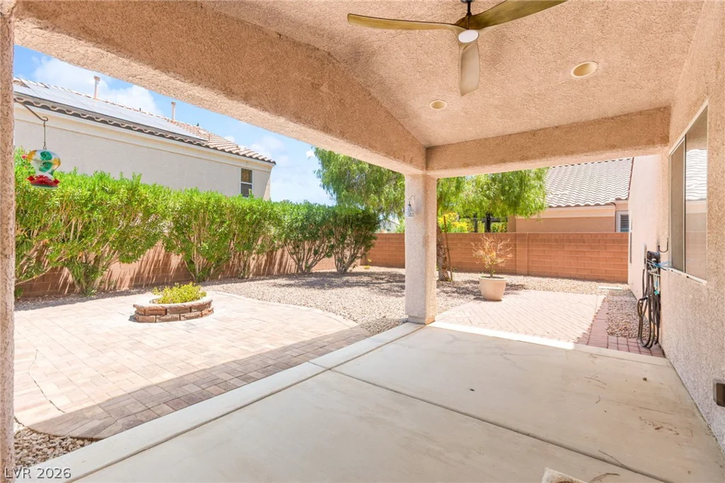 8156 Waltons Mill, Las Vegas, NV 89131