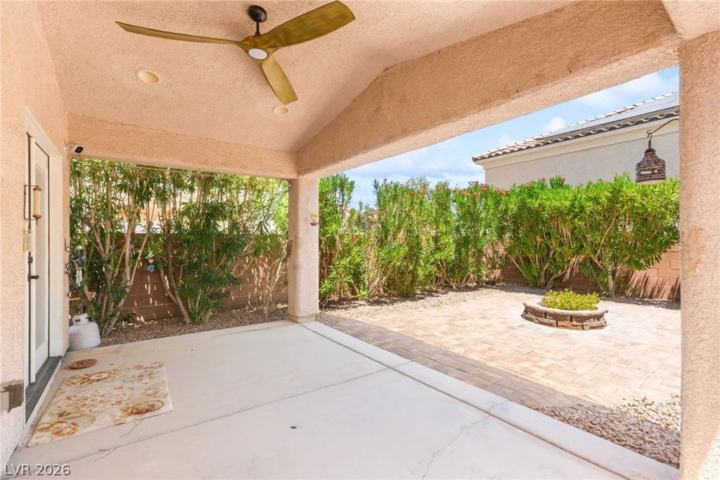 8156 Waltons Mill, Las Vegas, NV 89131