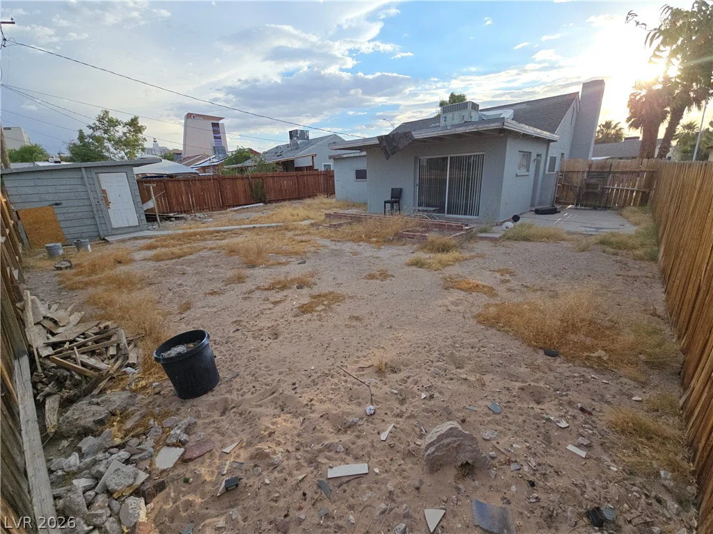 700 Biltmore, Las Vegas, NV 89101