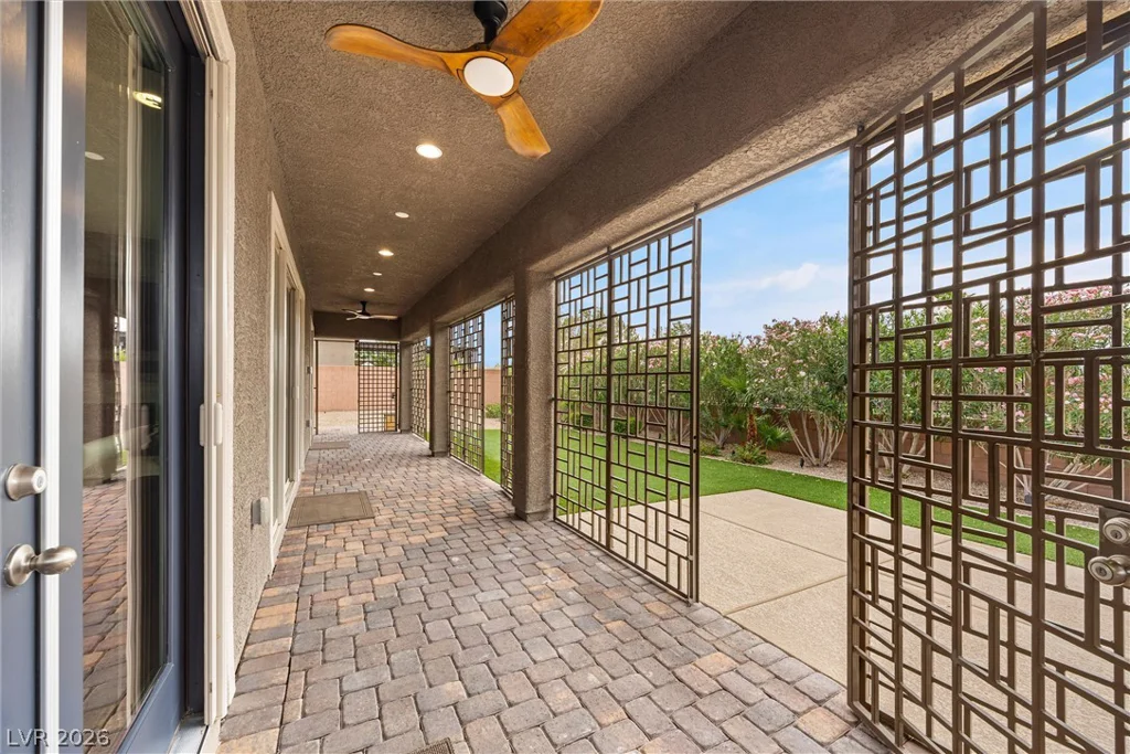 6820 Velvet Snow, Las Vegas, NV 89149