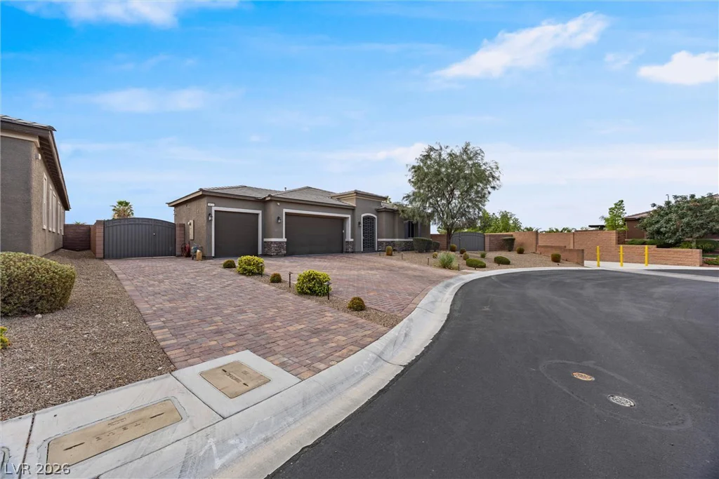 6820 Velvet Snow, Las Vegas, NV 89149