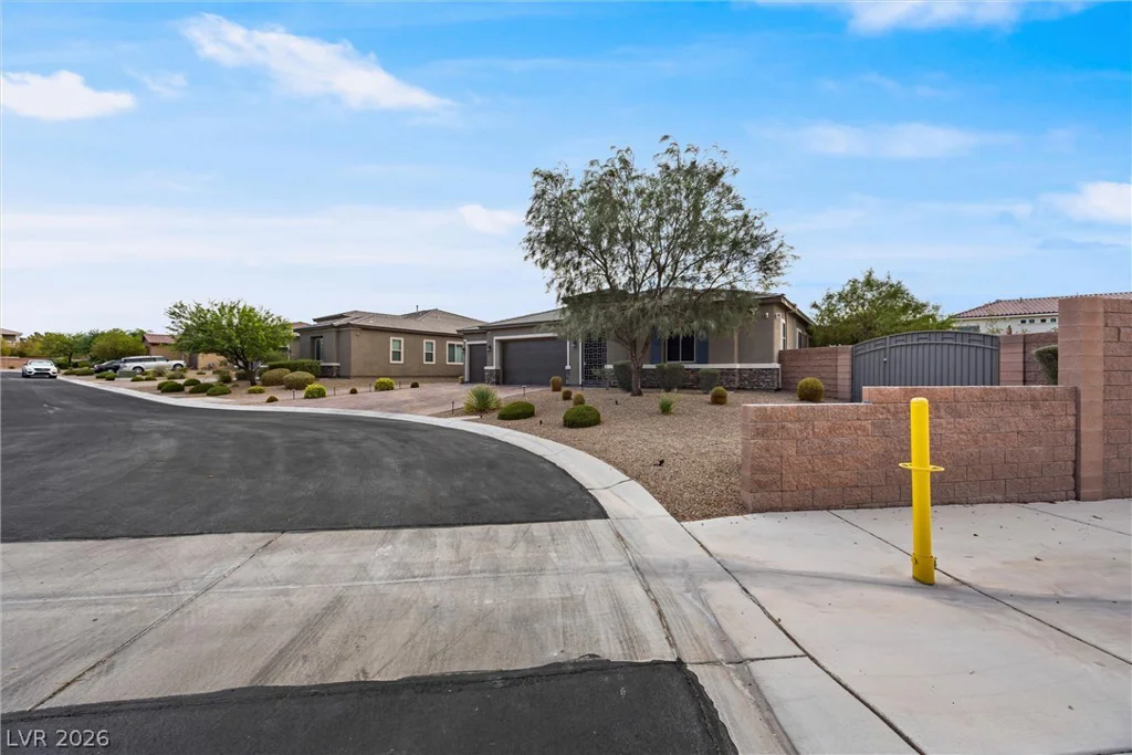 6820 Velvet Snow, Las Vegas, NV 89149