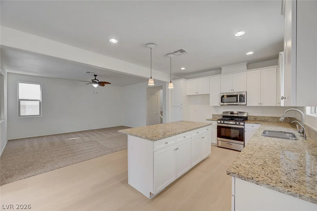 5831 Sleepy Willow, Las Vegas, NV 89148