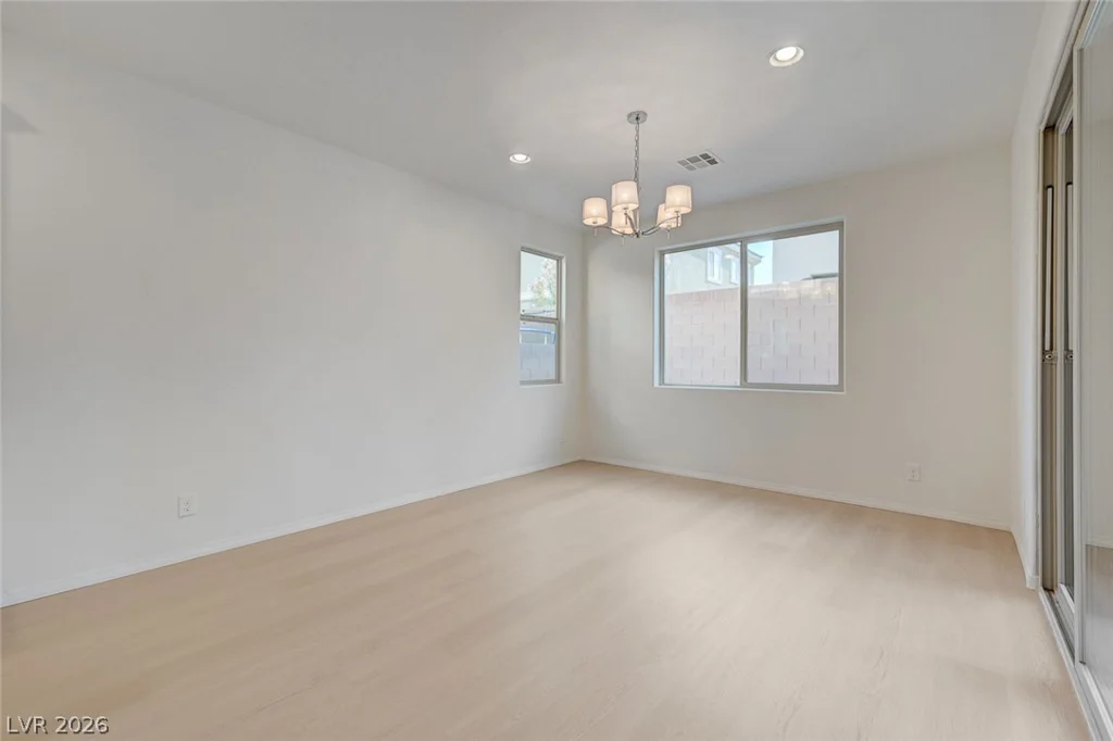 5831 Sleepy Willow, Las Vegas, NV 89148