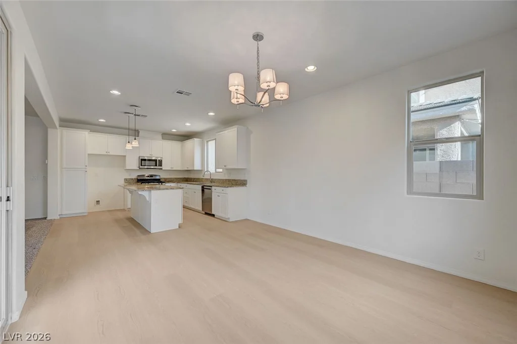 5831 Sleepy Willow, Las Vegas, NV 89148