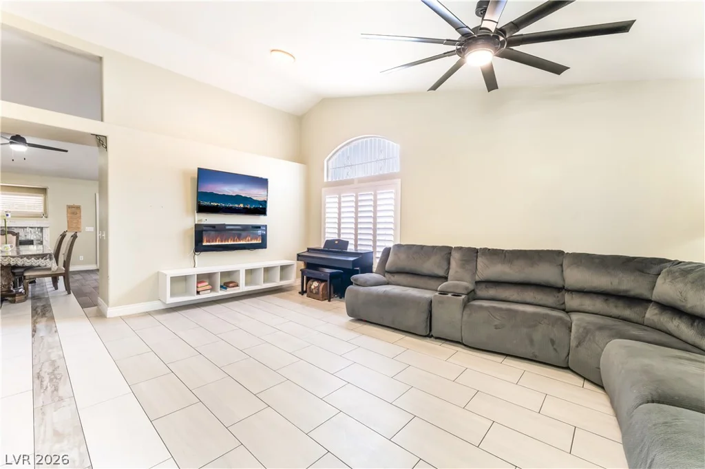 1889 Cane Hill, Las Vegas, NV 89142