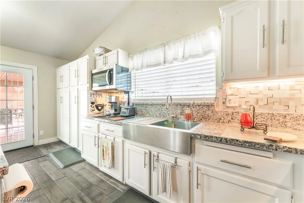 1889 Cane Hill, Las Vegas, NV 89142