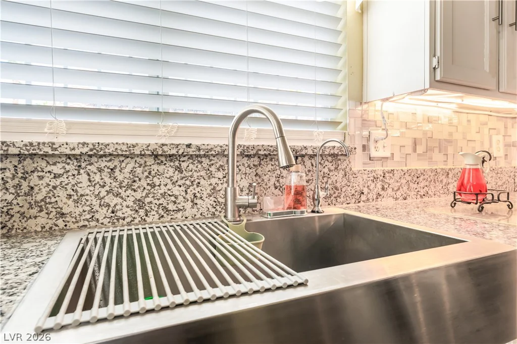1889 Cane Hill, Las Vegas, NV 89142