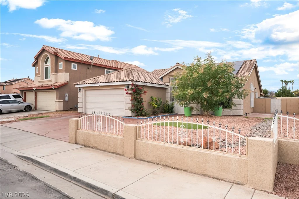 1889 Cane Hill, Las Vegas, NV 89142