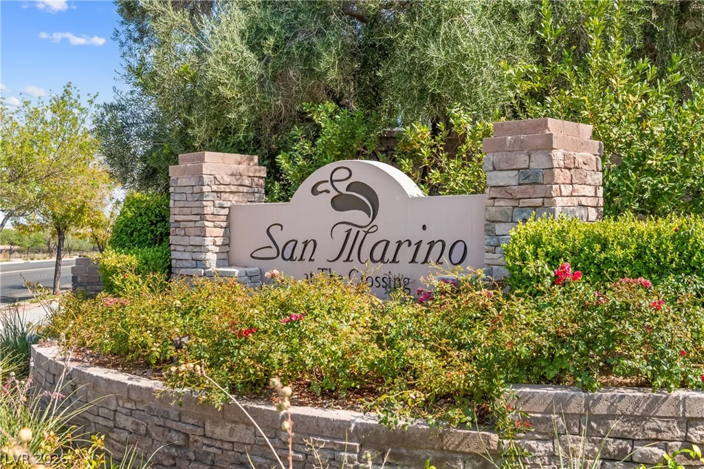 1012 Venetian Hills, Las Vegas, NV 89144