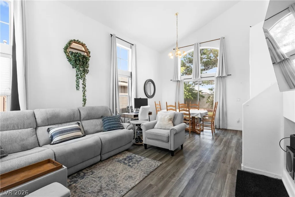 1012 Venetian Hills, Las Vegas, NV 89144