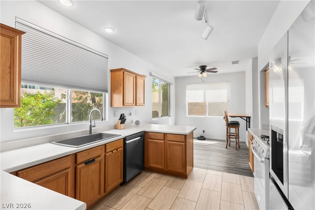 1012 Venetian Hills, Las Vegas, NV 89144