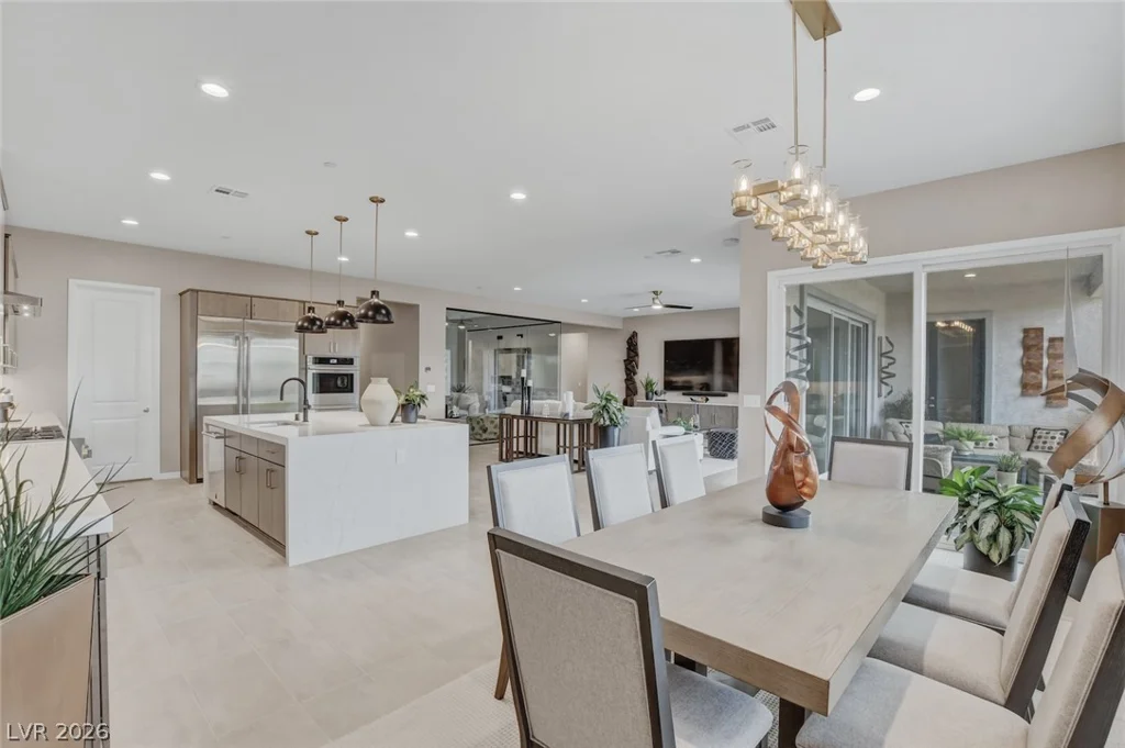 5702 Kings Bluff, Las Vegas, NV 89131