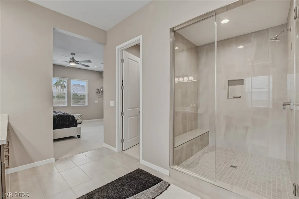 5702 Kings Bluff, Las Vegas, NV 89131