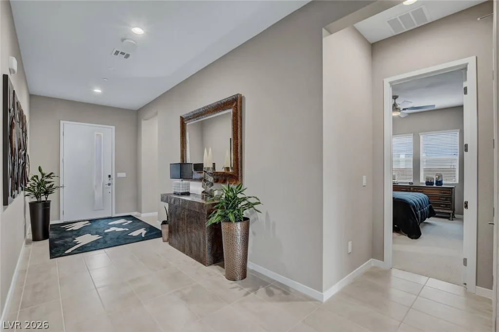 5702 Kings Bluff, Las Vegas, NV 89131