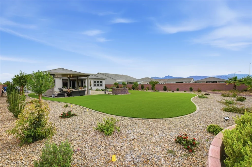 5702 Kings Bluff, Las Vegas, NV 89131