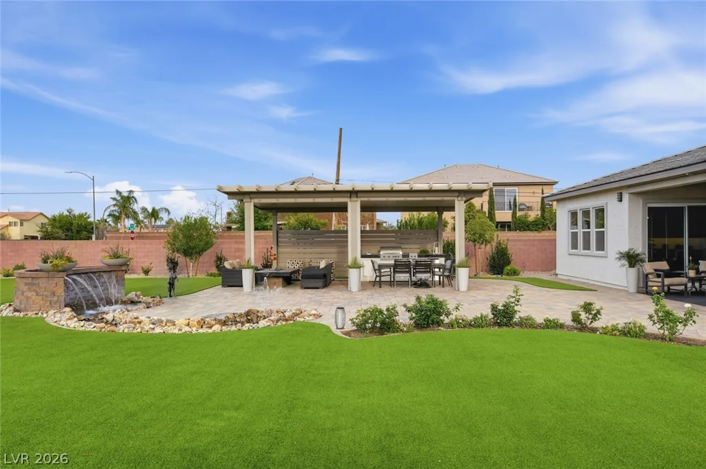 5702 Kings Bluff, Las Vegas, NV 89131