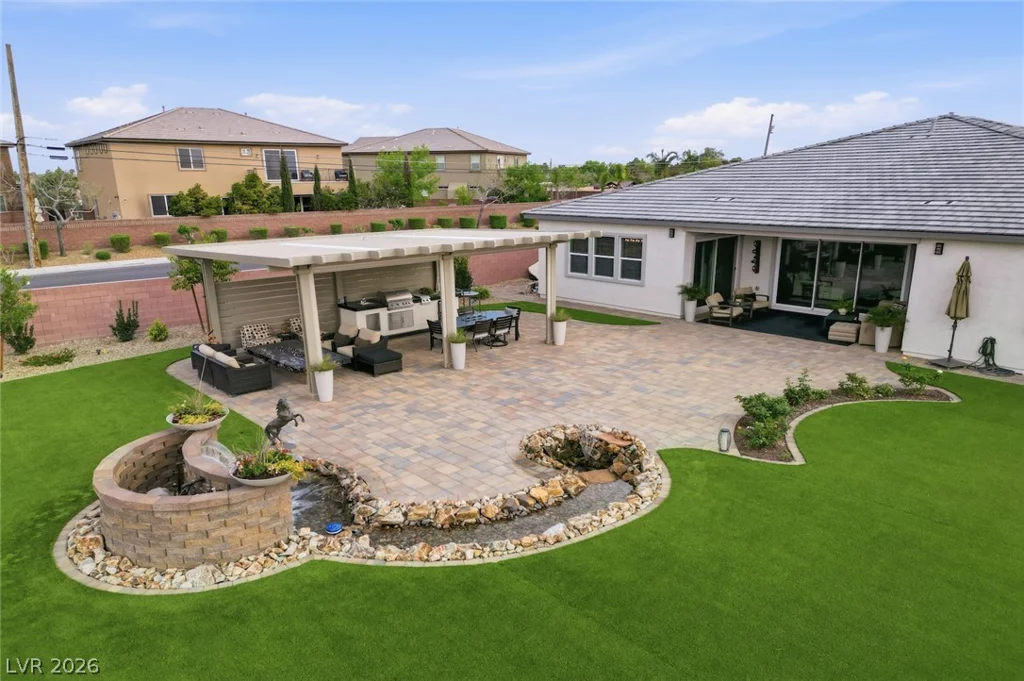 5702 Kings Bluff, Las Vegas, NV 89131