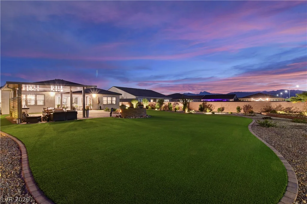 5702 Kings Bluff, Las Vegas, NV 89131