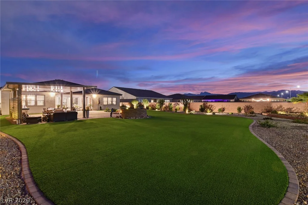 5702 Kings Bluff, Las Vegas, NV 89131