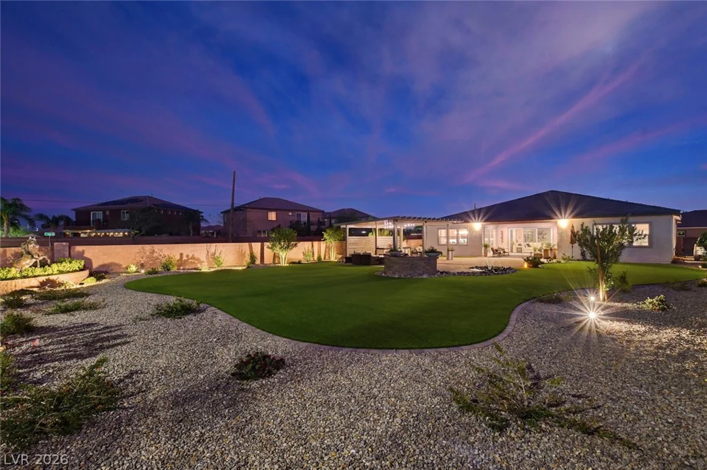 5702 Kings Bluff, Las Vegas, NV 89131