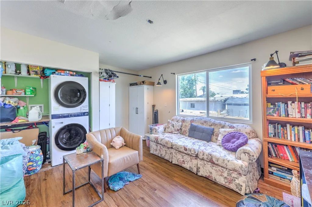 2116 Travis, North Las Vegas, NV 89030