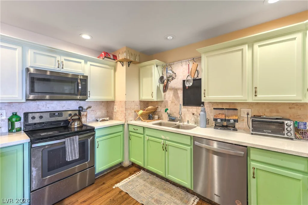 2116 Travis, North Las Vegas, NV 89030